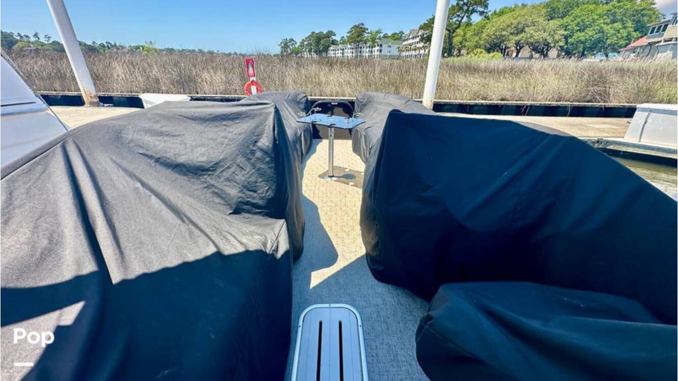 A photo of this 2018 Avalon Ambassador 2785 EL