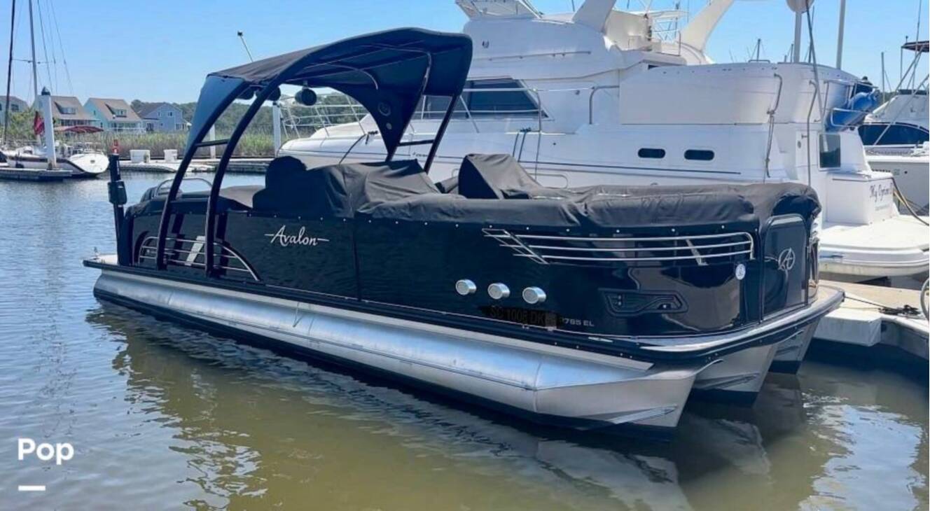 A photo of this 2018 Avalon Ambassador 2785 EL