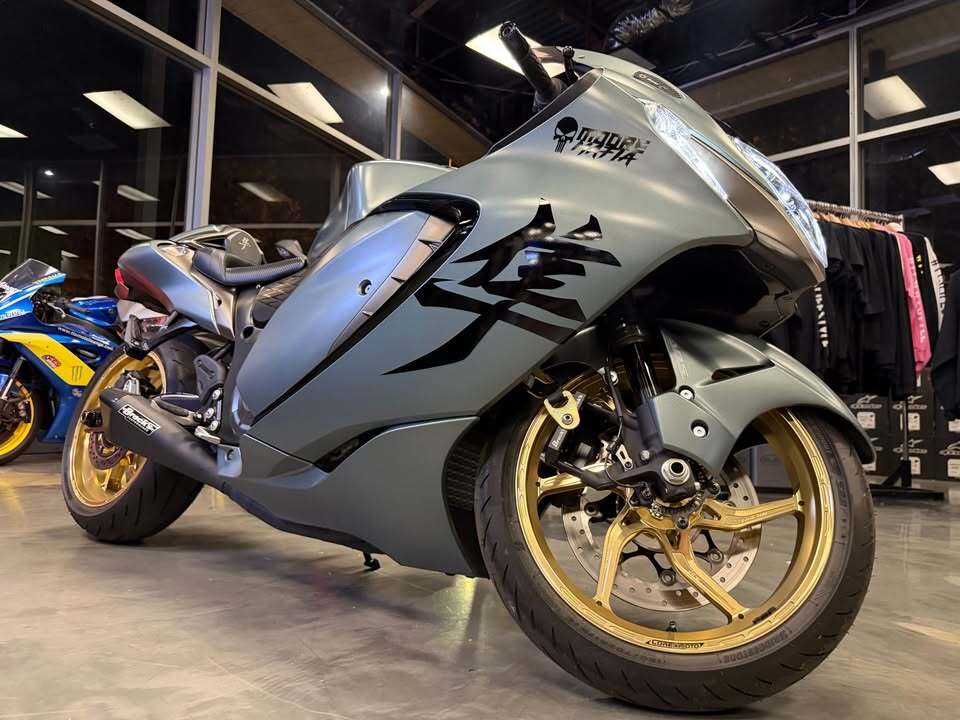 2025 Suzuki HAYABUSA 1300R 1300 in Arlington Heights, IL