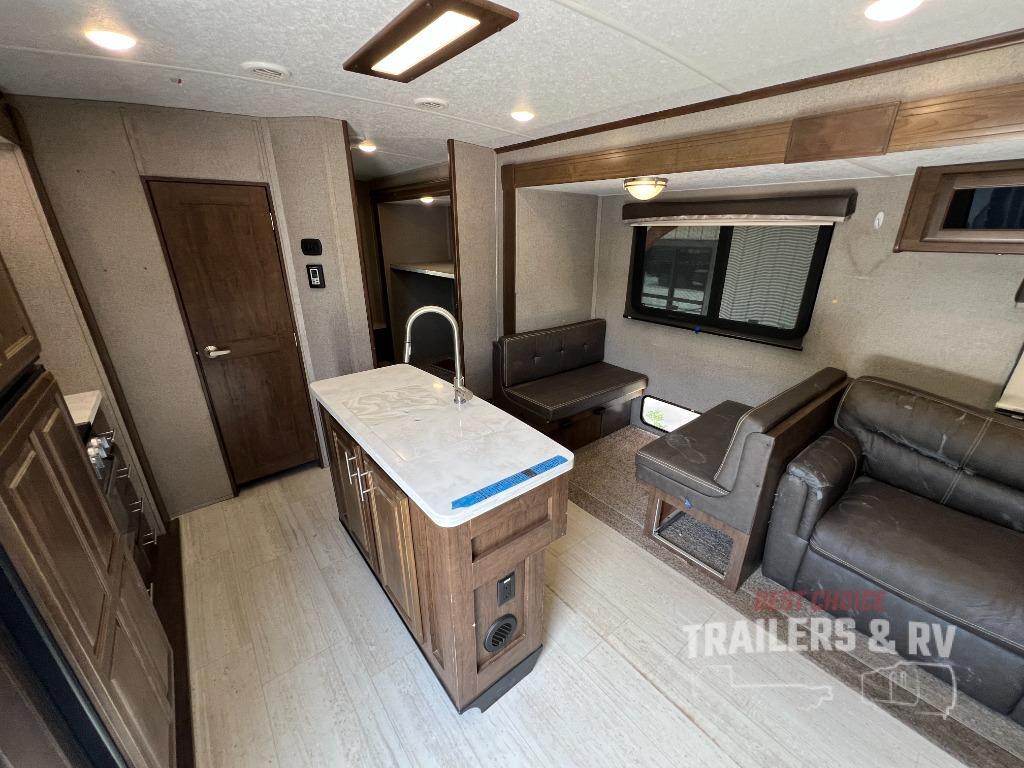 2020 Forest River Rv Rockwood Signature Ultra Lite 8327SB in west middlesex PA