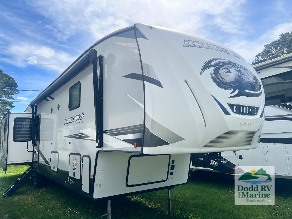 2022 Forest River Rv Cherokee Arctic Wolf Suite 3660 SUITE in yorktown VA