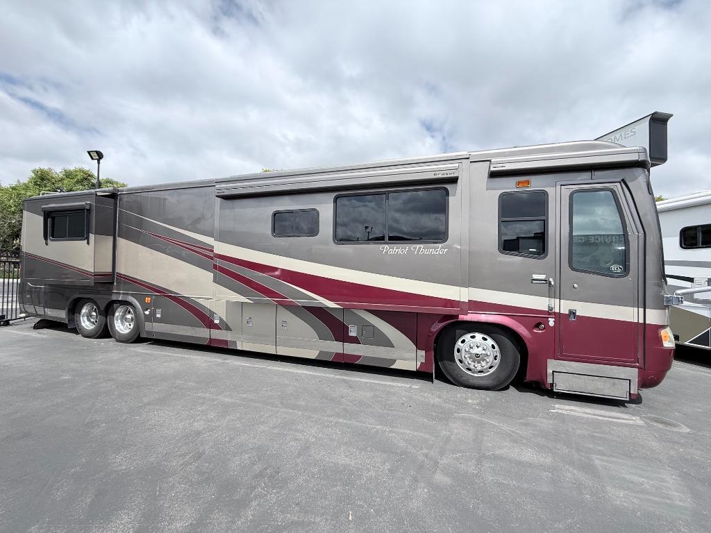 2006 Beaver PATRIOT 525 THUNDER 42 VICKSBURG IV Class A Diesel Motorhome - Diesel Pusher RV