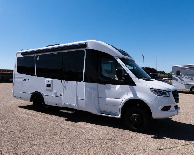 2026 Leisure Travel Unity U24TBX in holland MI