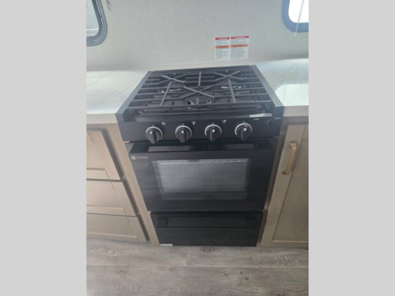 A photo of this 2026 Jayco Eagle HT 31QCD
