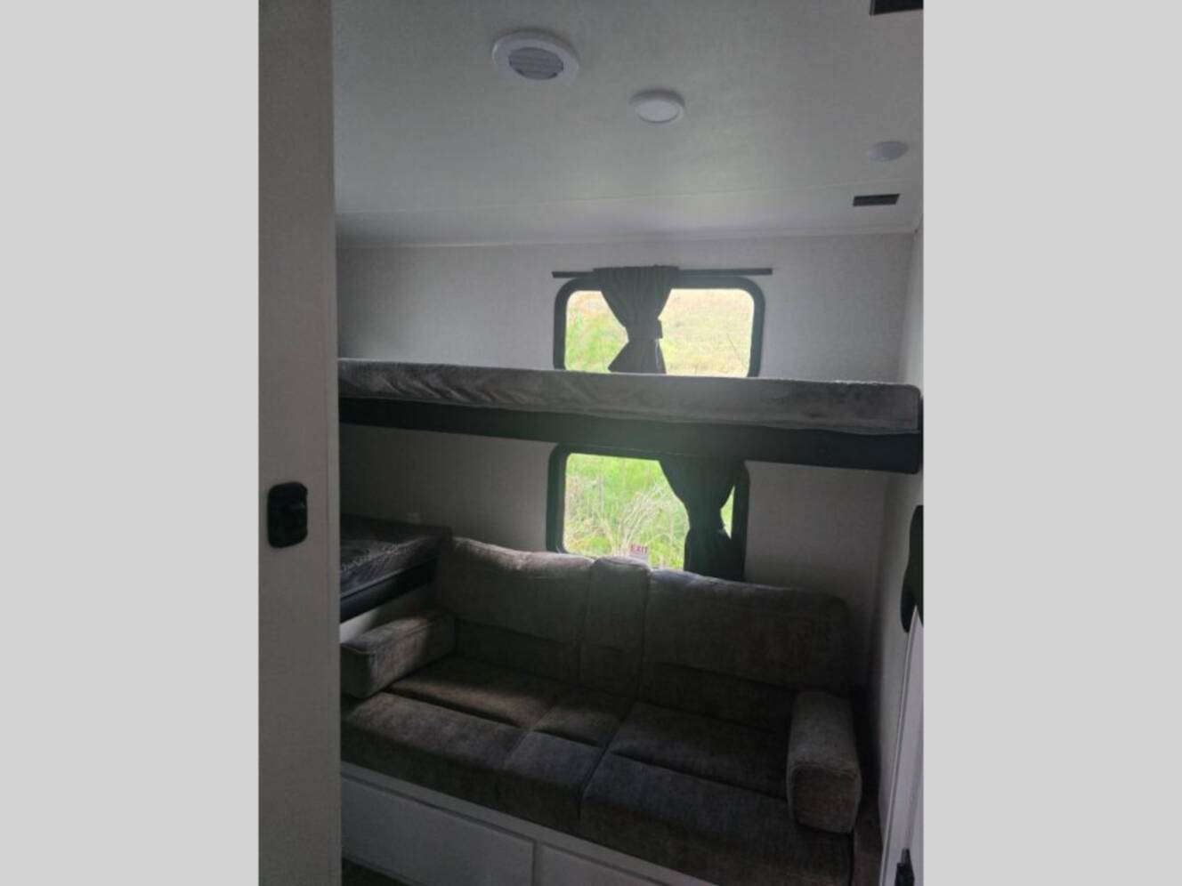 A photo of this 2026 Jayco Eagle HT 31QCD