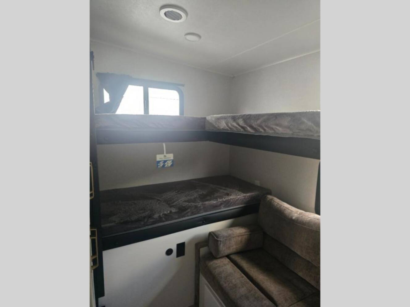 A photo of this 2026 Jayco Eagle HT 31QCD