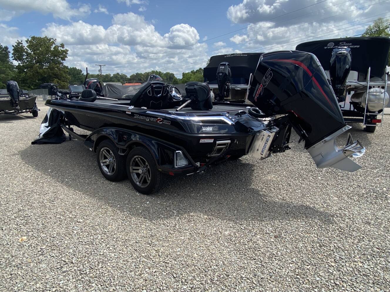 A photo of this 2026 Ranger Boats Z Comanche® Z521R