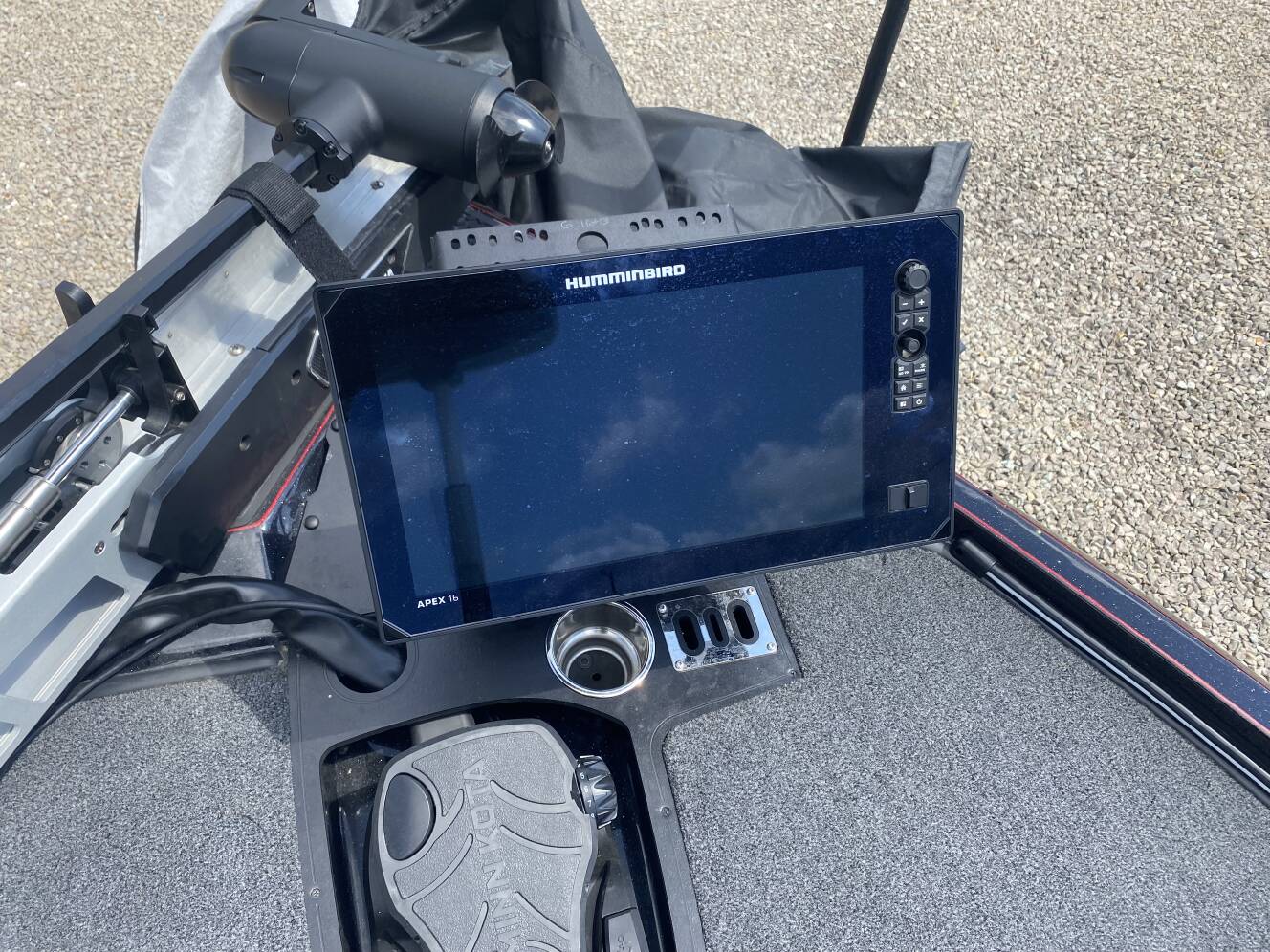A photo of this 2026 Ranger Boats Z Comanche® Z521R