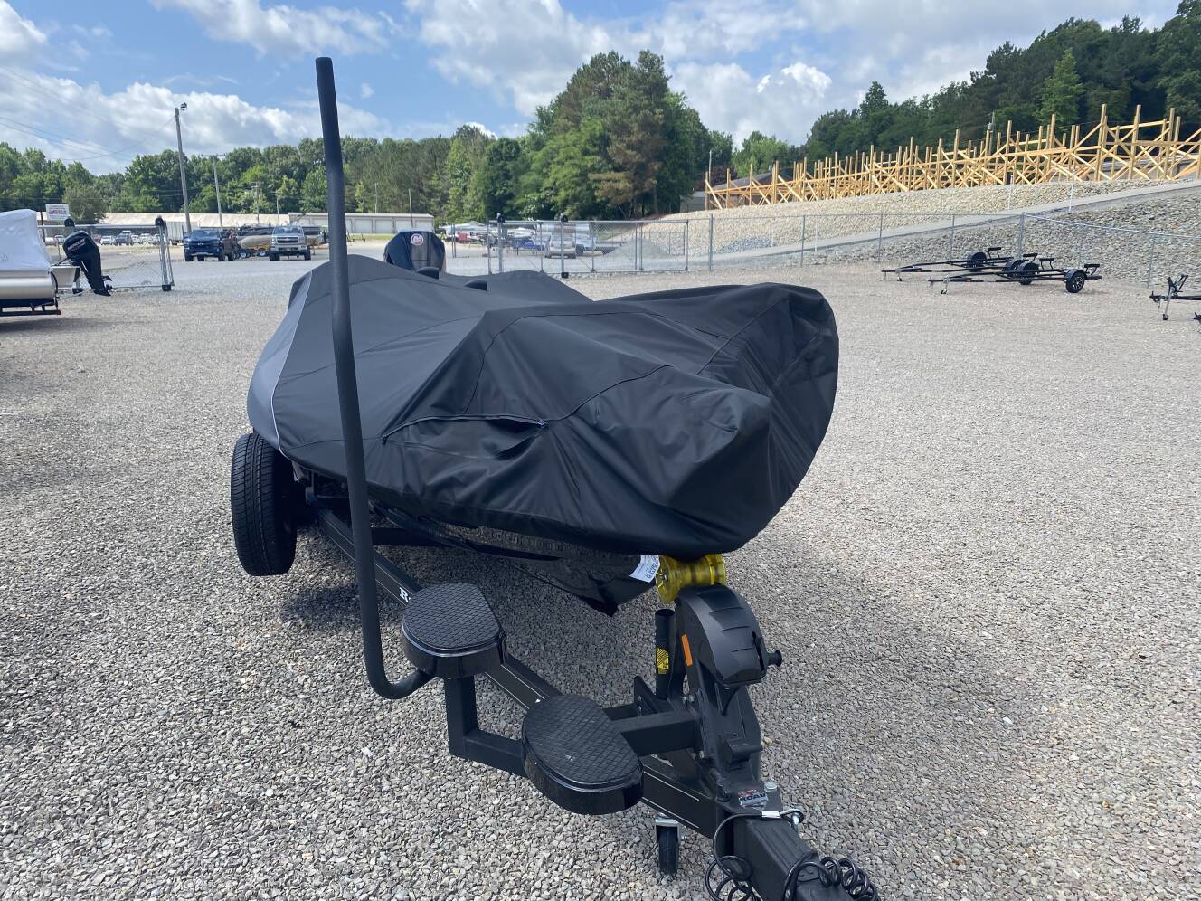 A photo of this 2026 Ranger Boats Z Comanche® Z521R