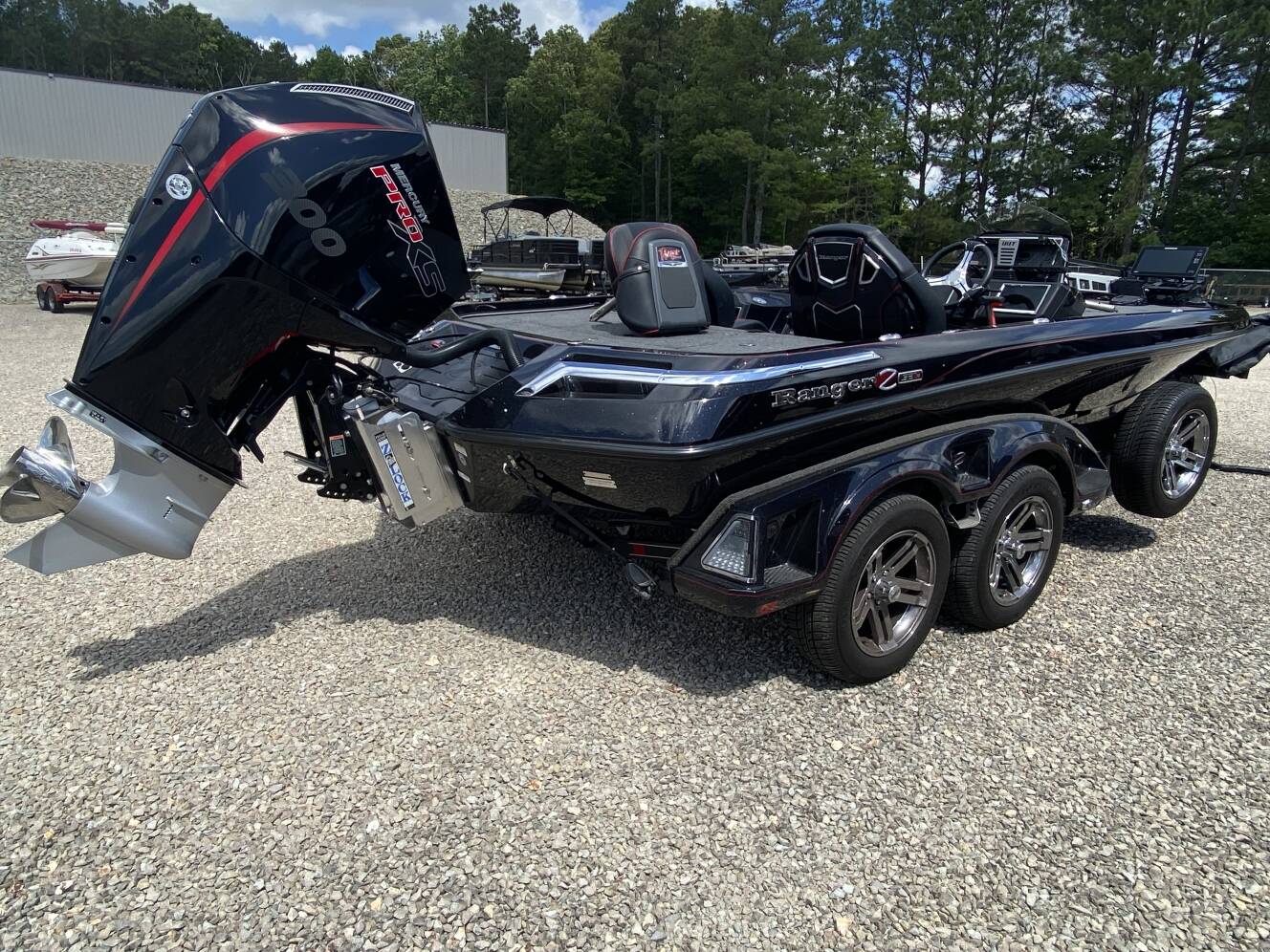 A photo of this 2026 Ranger Boats Z Comanche® Z521R