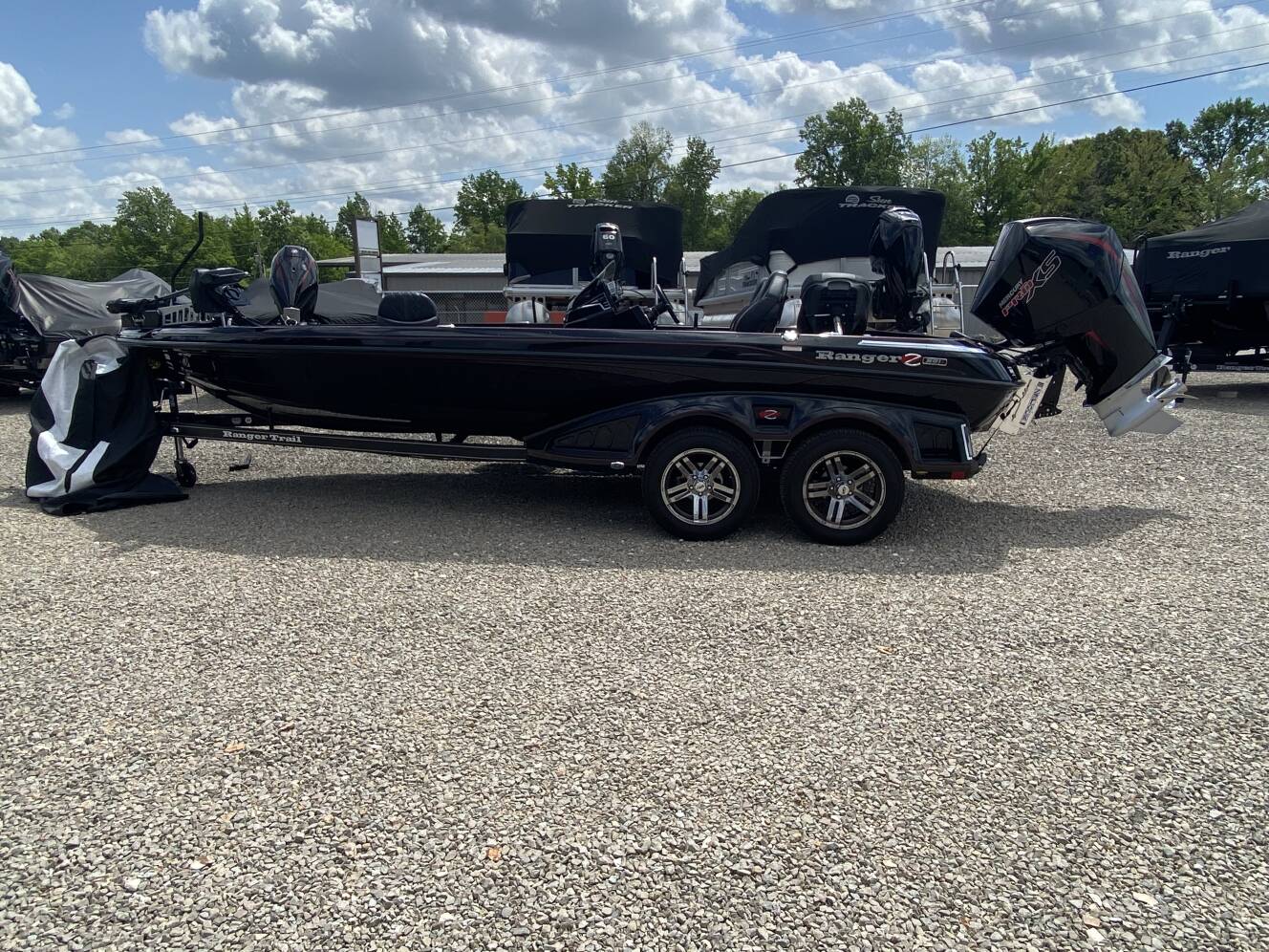 A photo of this 2026 Ranger Boats Z Comanche® Z521R