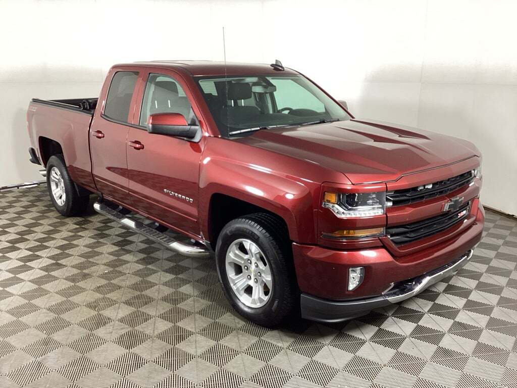 2017 CHEVROLET Silverado in Grandville, MI