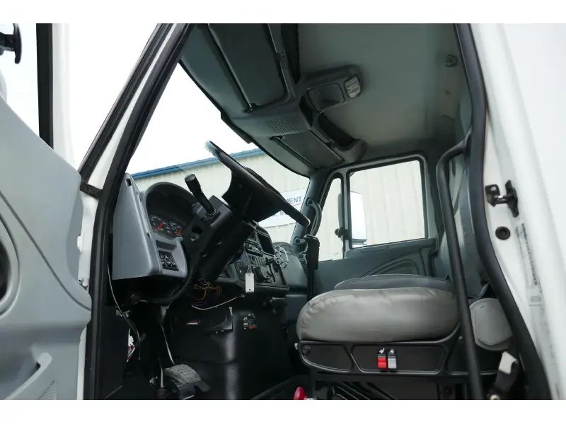 2007 INTERNATIONAL WORKSTAR 7400