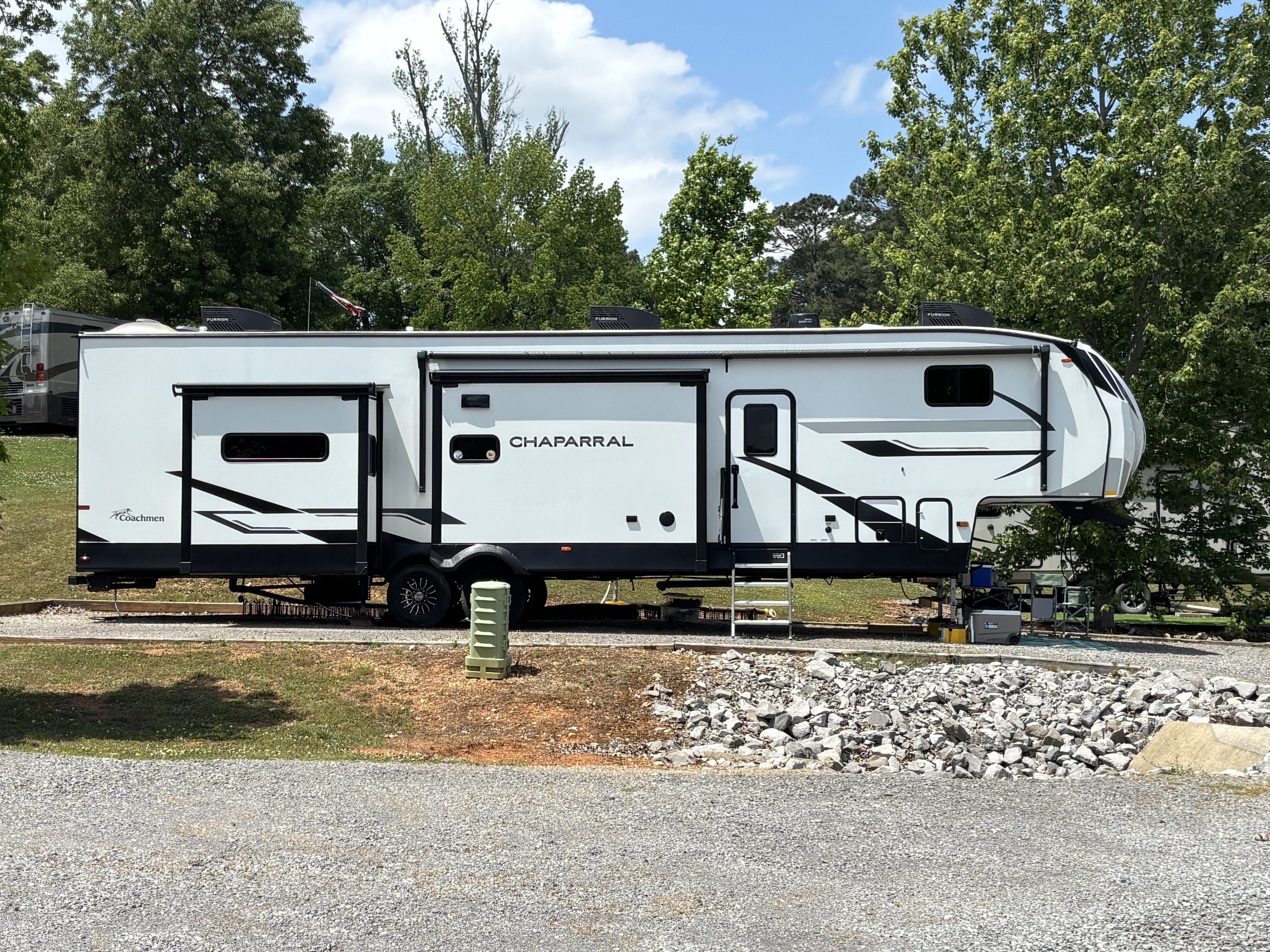 2025 Coachmen CHAPARRAL 381DBL RV