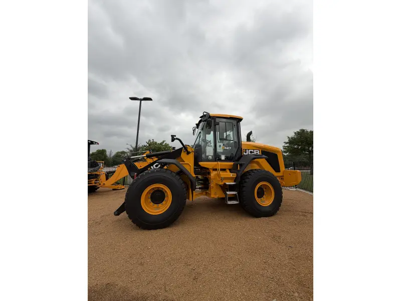 2025 JCB 427