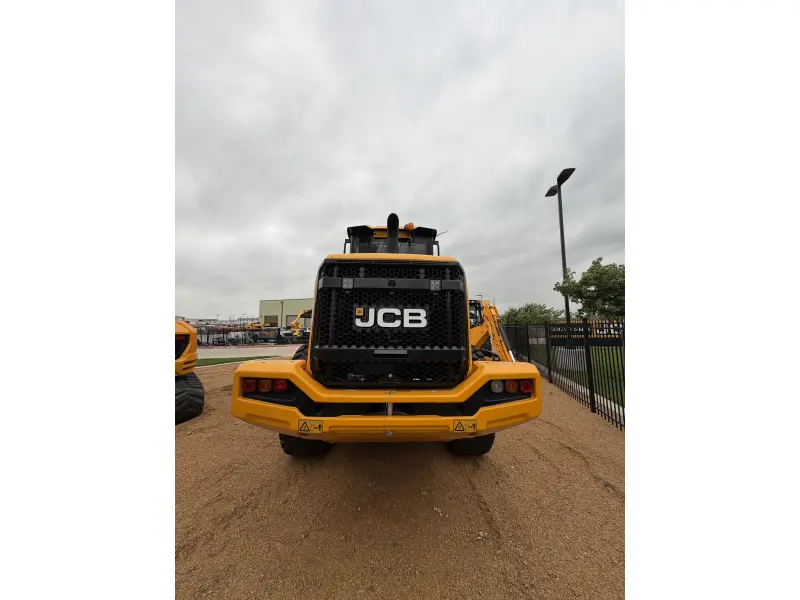 2025 JCB 427