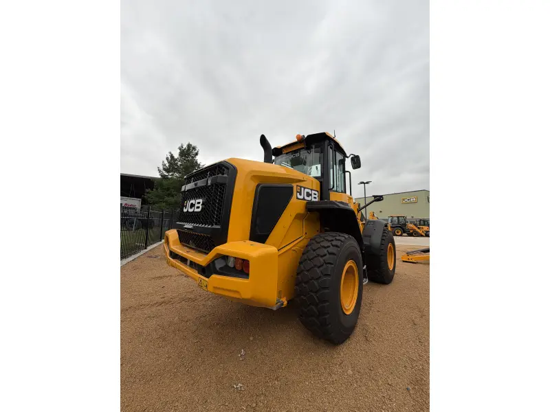 2025 JCB 427
