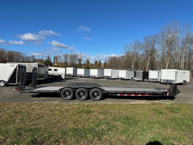 2023 DIAMOND C LPX307 in Bethany, CT
