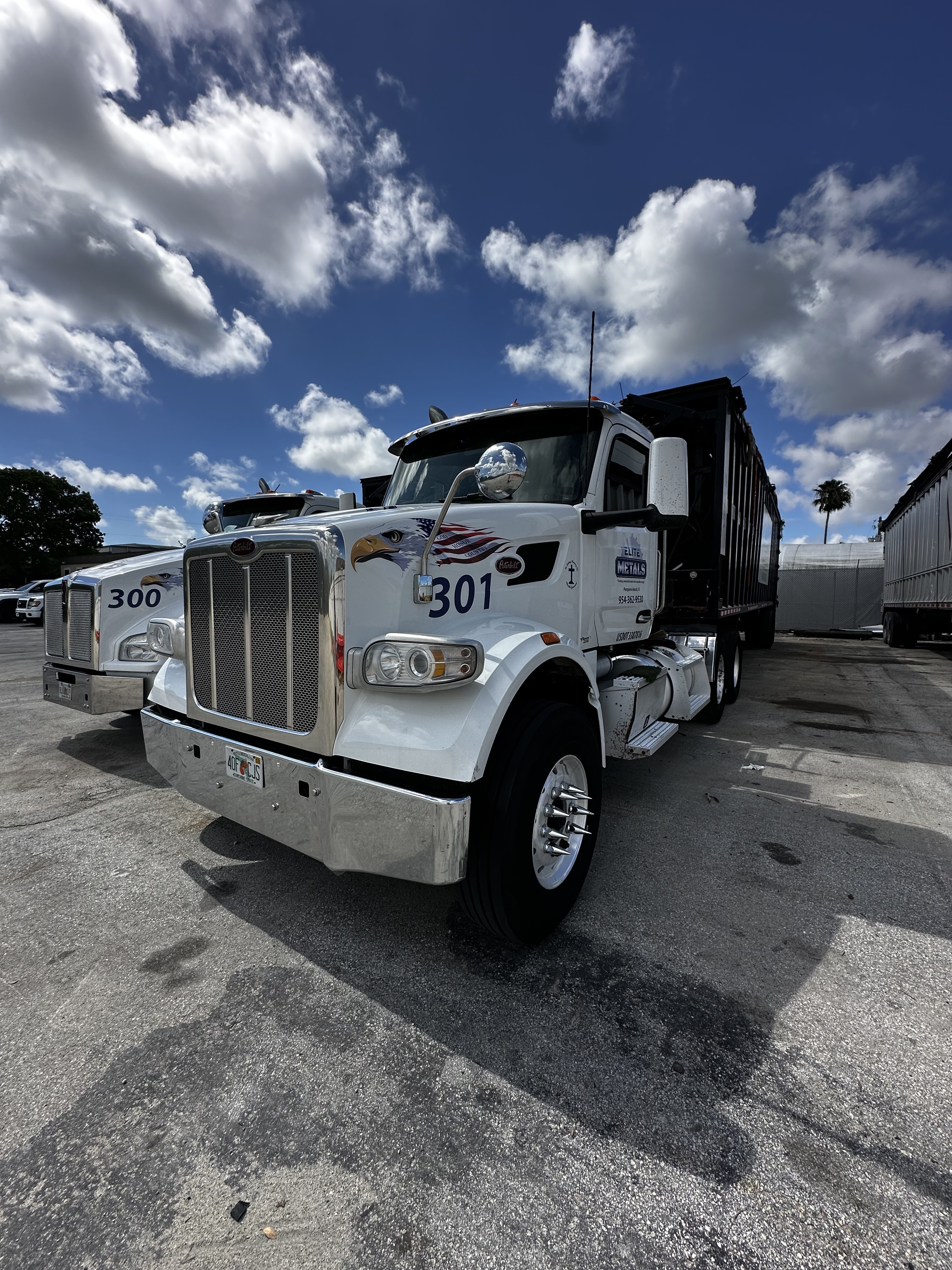 2022 PETERBILT 567 in Deerfield Beach, FL