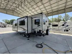 2018 DUTCHMEN COLEMAN LIGHT 2435RK