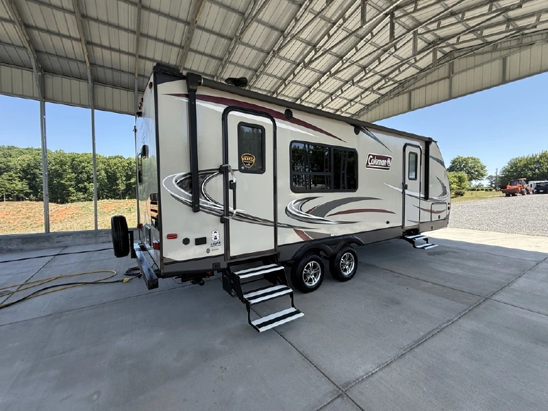 2018 DUTCHMEN COLEMAN LIGHT 2435RK