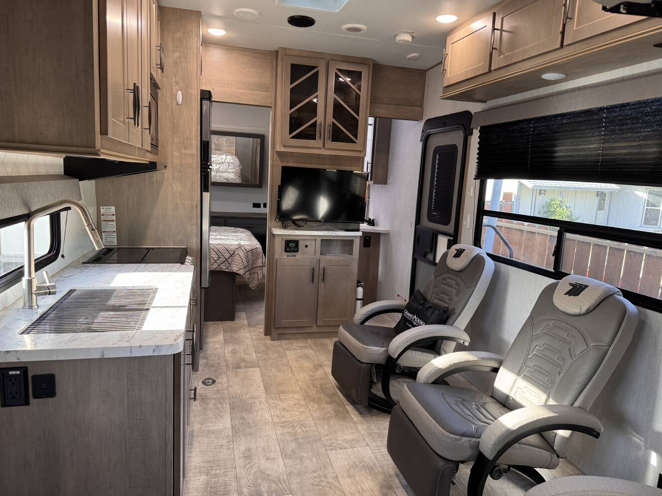 A photo of this 2023 Grand Design MOMENTUM G-CLASS 21G