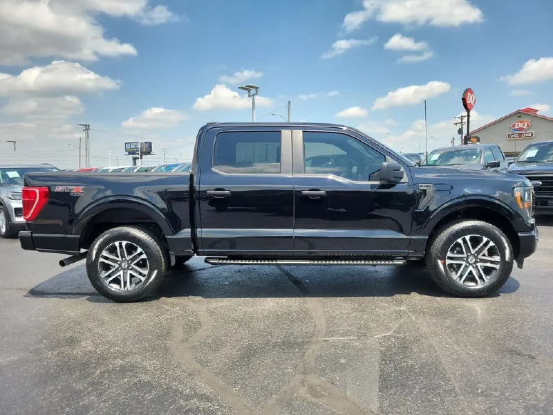 2023 FORD F150