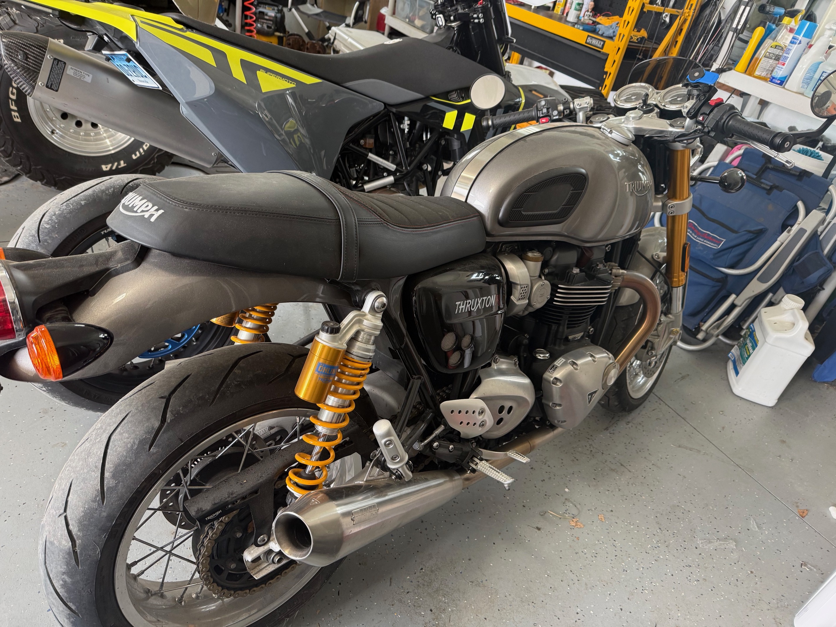 Gray Ducati,harley-Davidson,kawasaki,triumph Sport Touring