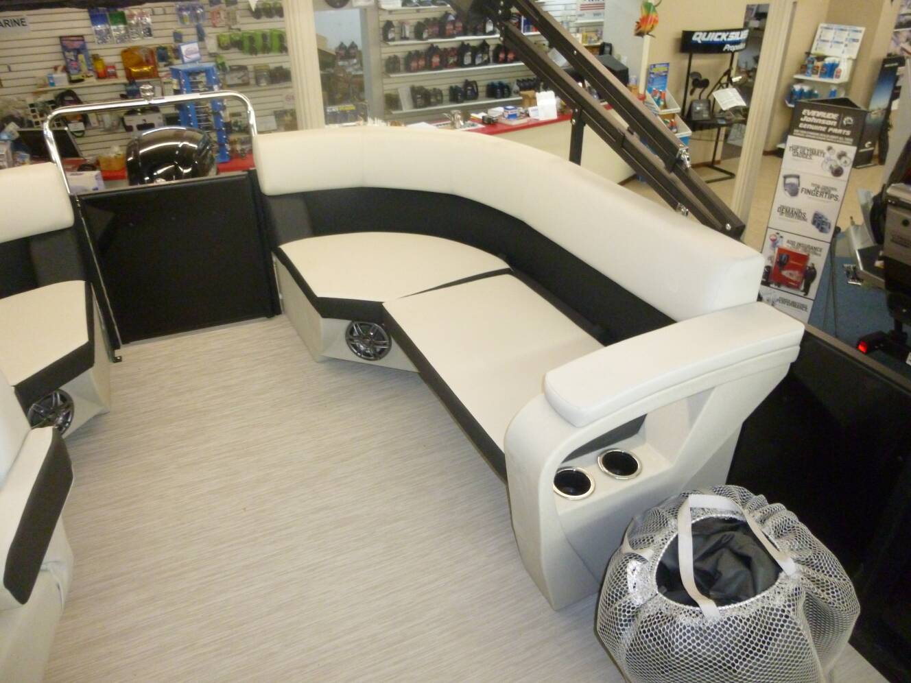 A photo of this 2025 Harris BREEZE