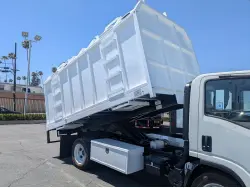 2026 ISUZU NRR