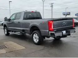 2025 FORD F250
