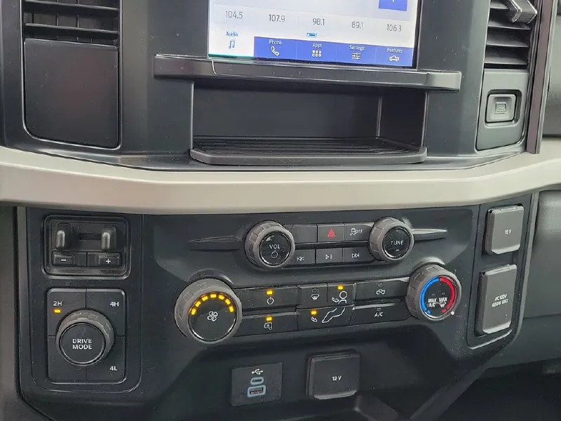 2025 FORD F250