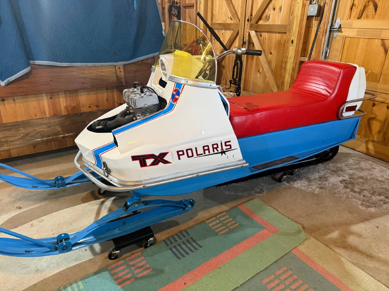 A photo of this 1971 Polaris 440