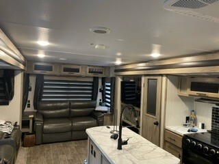 2021 Forest River CHEROKEE ALPHA WOLF 26RL-L in eagle point OR