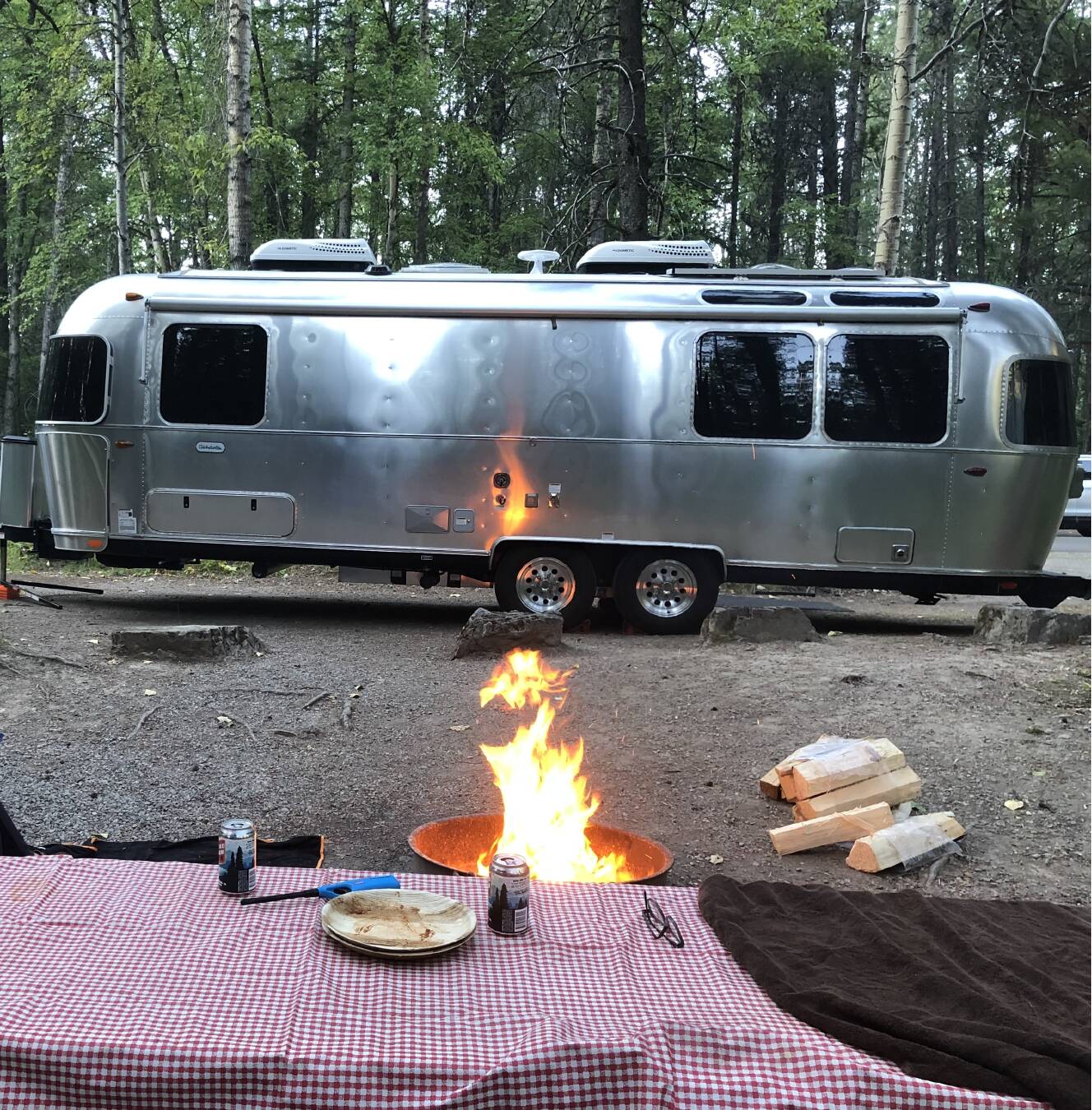 A photo of this 2021 Airstream GLOBETROTTER 27FB TWIN