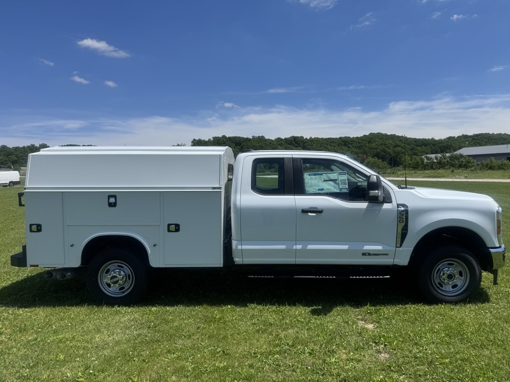2026 FORD F350 XL in East Peoria, IL