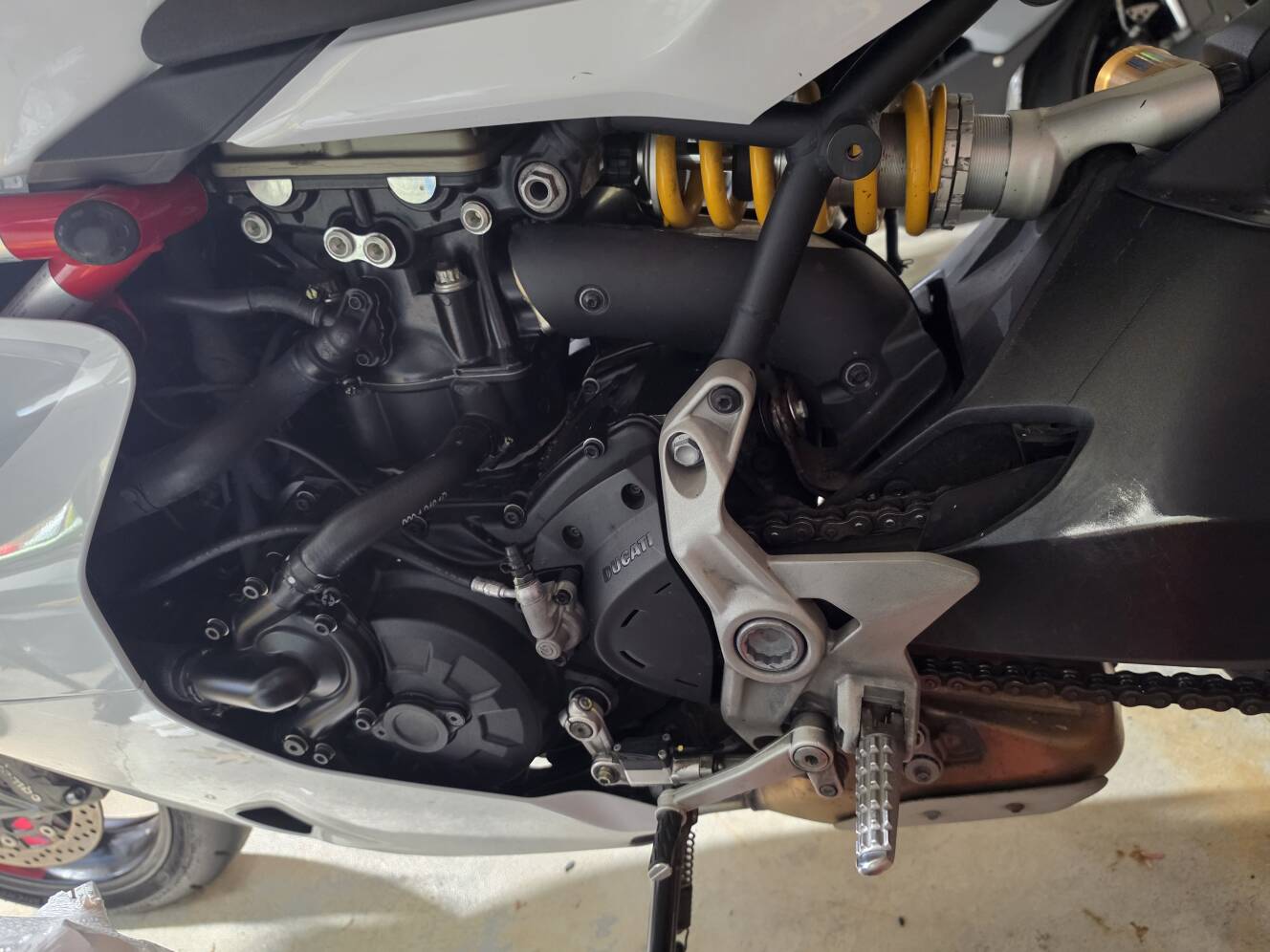 A photo of this 2024 Ducati SUPERSPORT 950 S