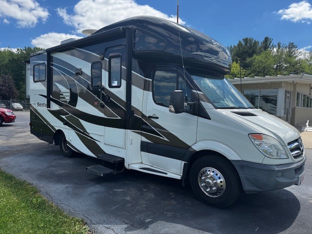 2013 Thor Motor Coach SIESTA SPRINTER 24SR RV