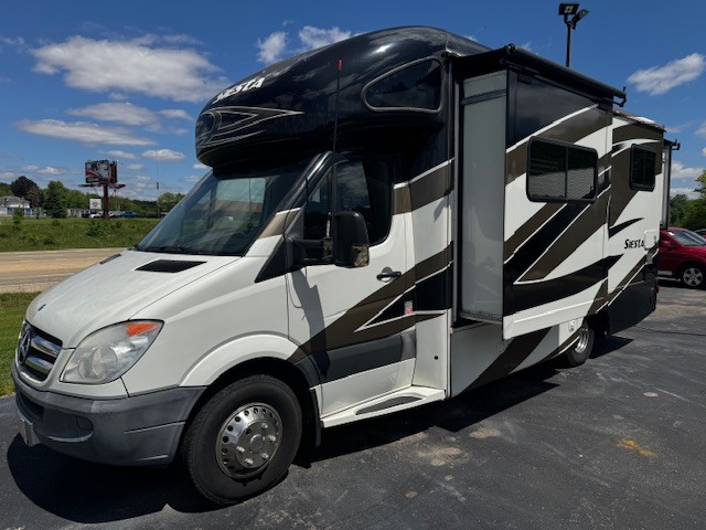 2013 Thor Motor Coach SIESTA SPRINTER 24SR in dixon IL