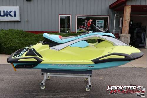2025 Yamaha JetBlaster PRO 2-Up in janesville WI