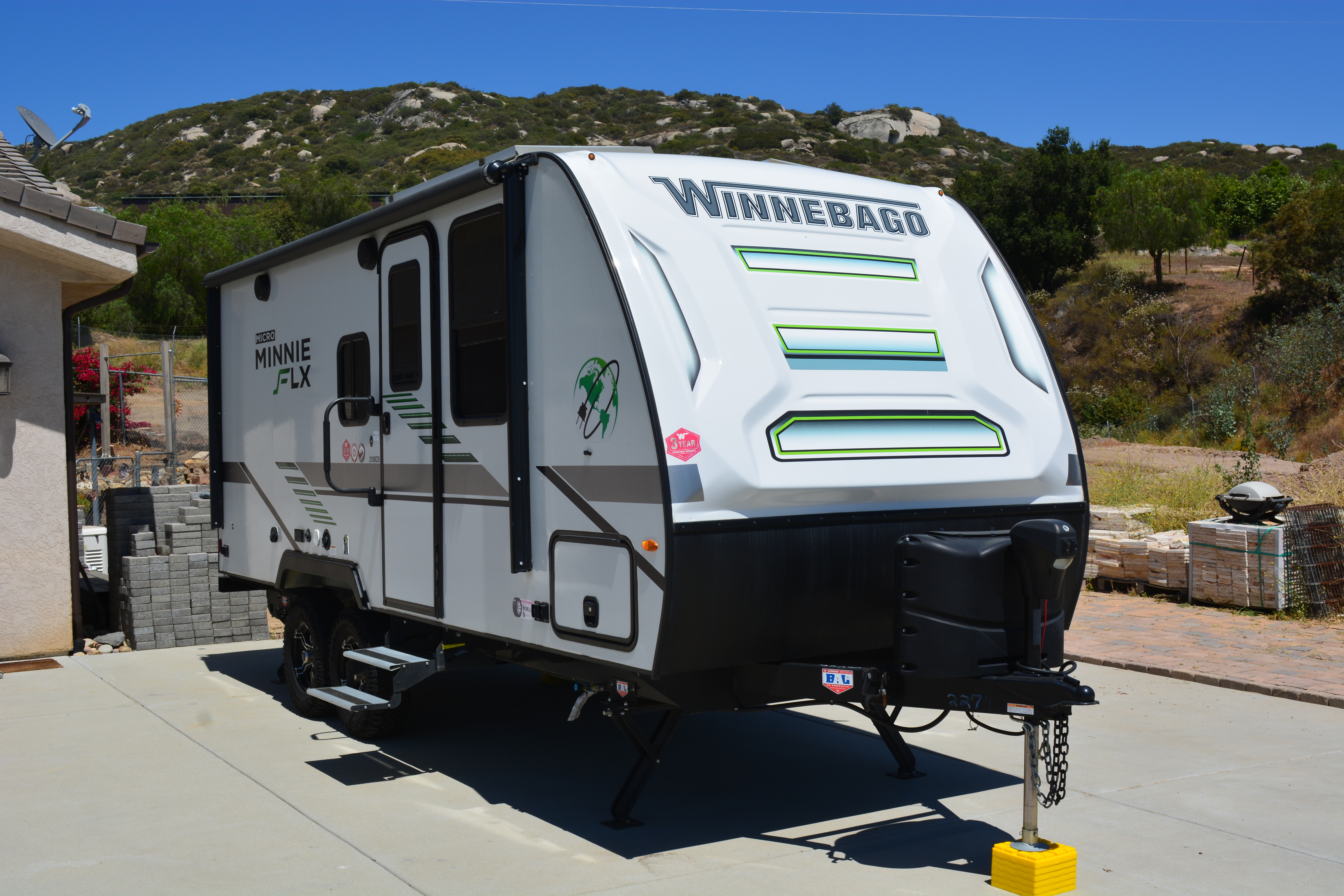 2022 Winnebago MICRO MINNIE FLX 2108DS-FLX RV