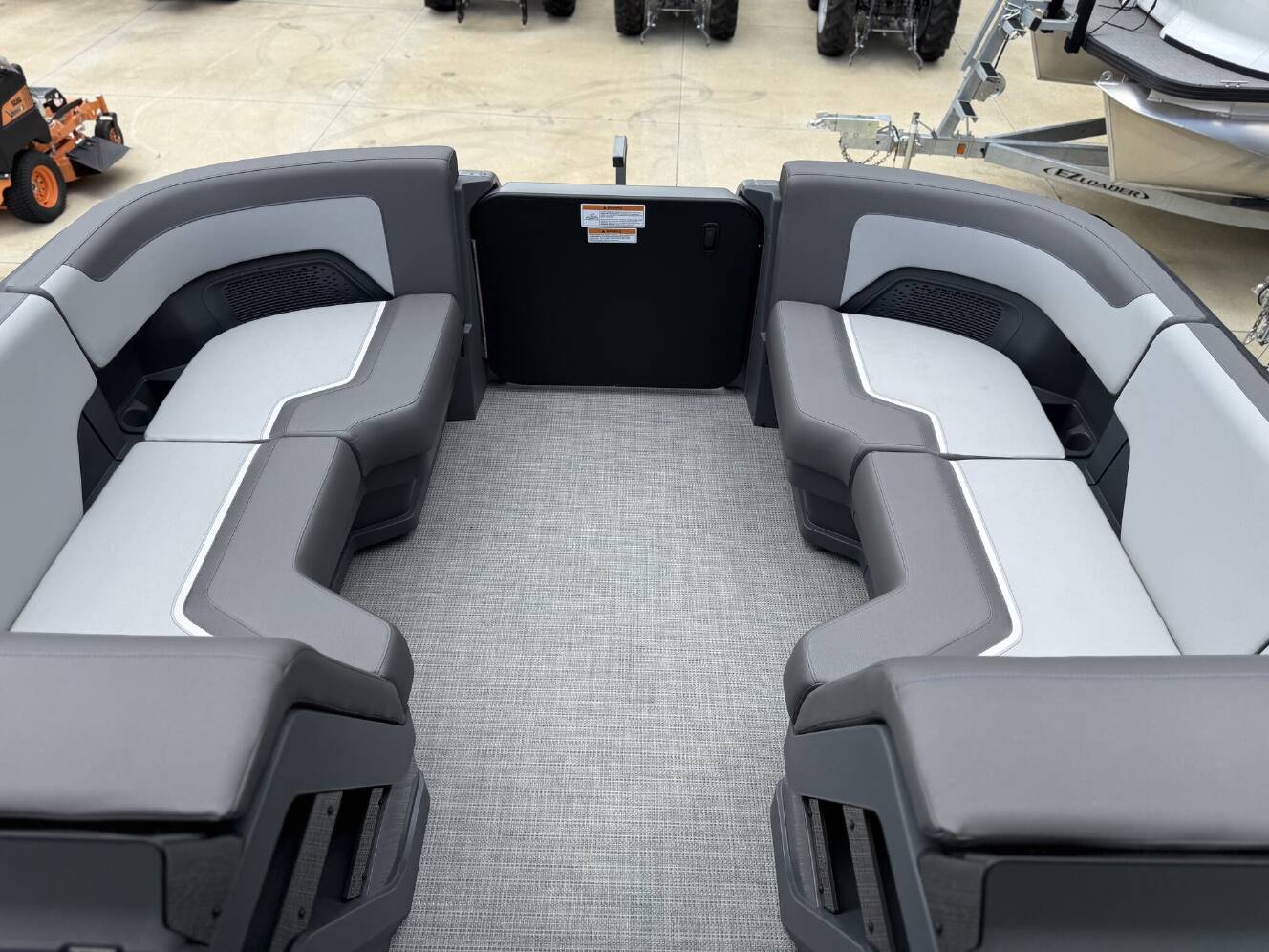 A photo of this 2025 Manitou Pontoon Cruise 22 Switchback