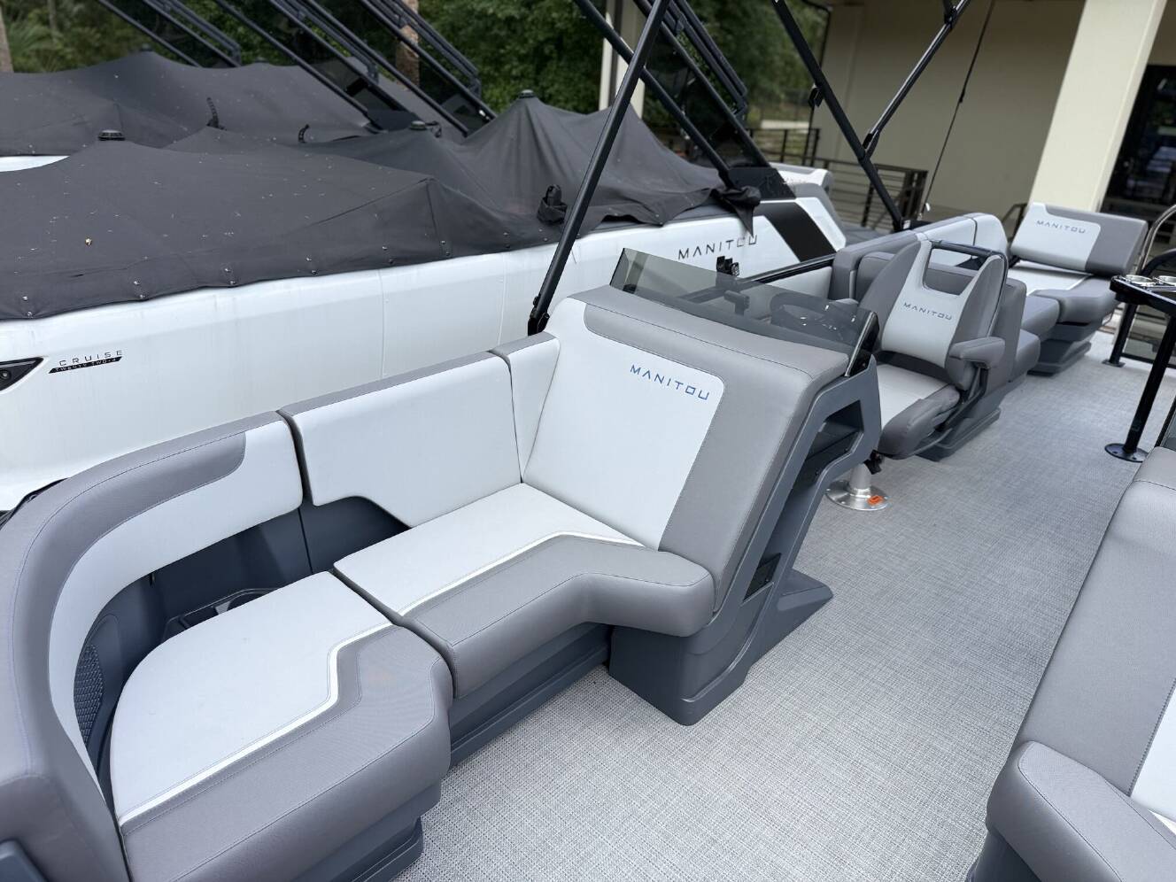 A photo of this 2025 Manitou Pontoon Cruise 22 Switchback