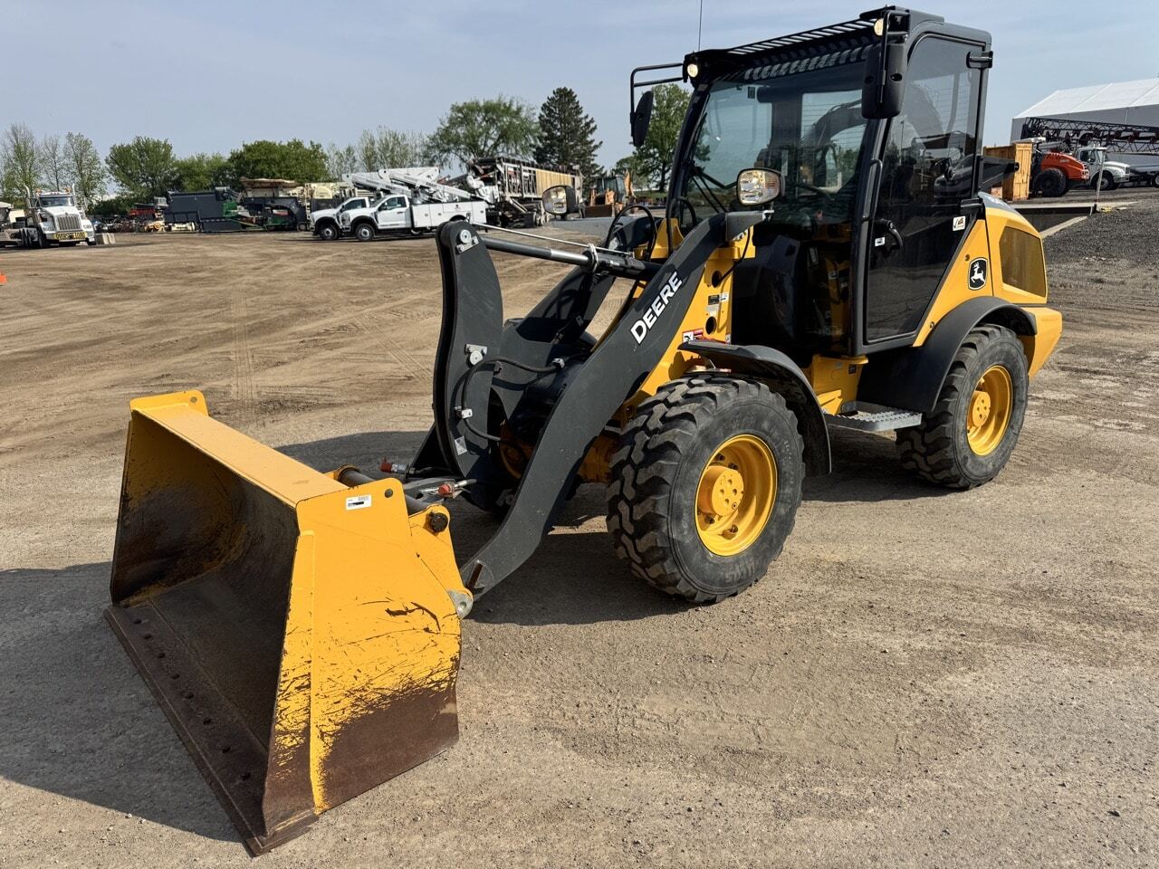 2022 John Deere 184 G in Lansing, MI