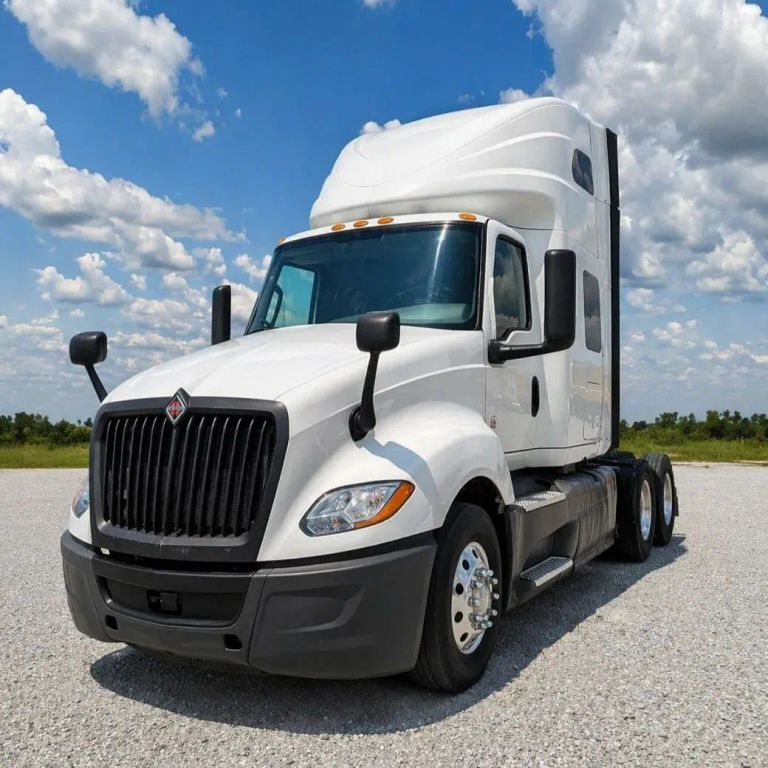 2021 INTERNATIONAL LT in Dupo, IL