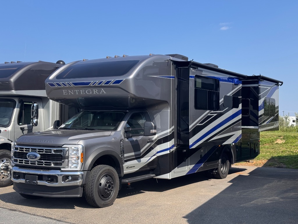 2027 Entegra Coach Esteem XL 32U in wind gap PA