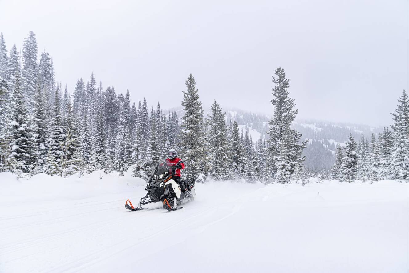 A photo of this 2027 Polaris 650 Voyageur SP 146 ES