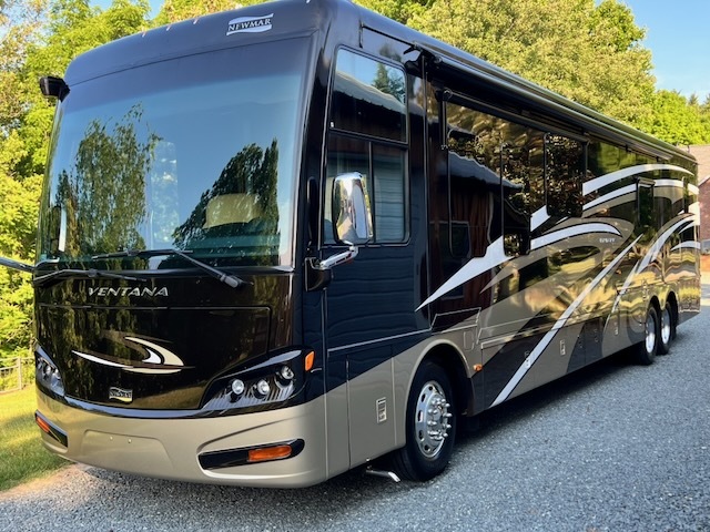 2015 Newmar VENTANA 4369 in pilot mountain NC