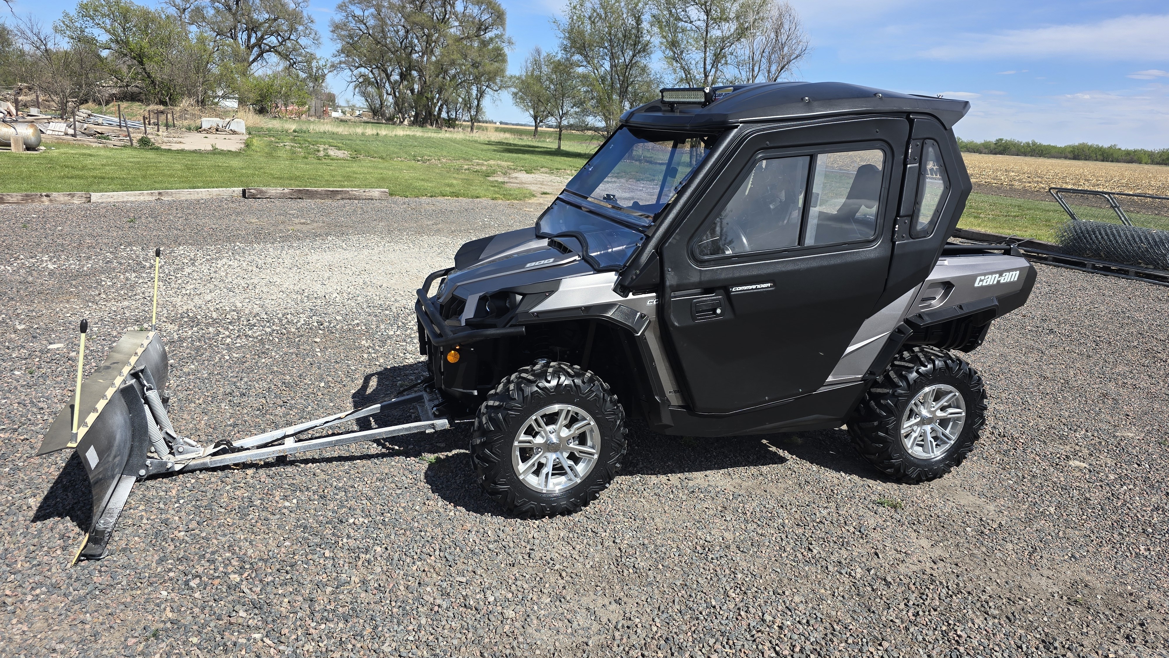 2014 Can-Am COMMANDER 800R XT Recreation/Utility ATV