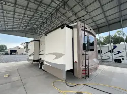 2017 FOREST RIVER CEDAR CREEK HATHAWAY 38FL6